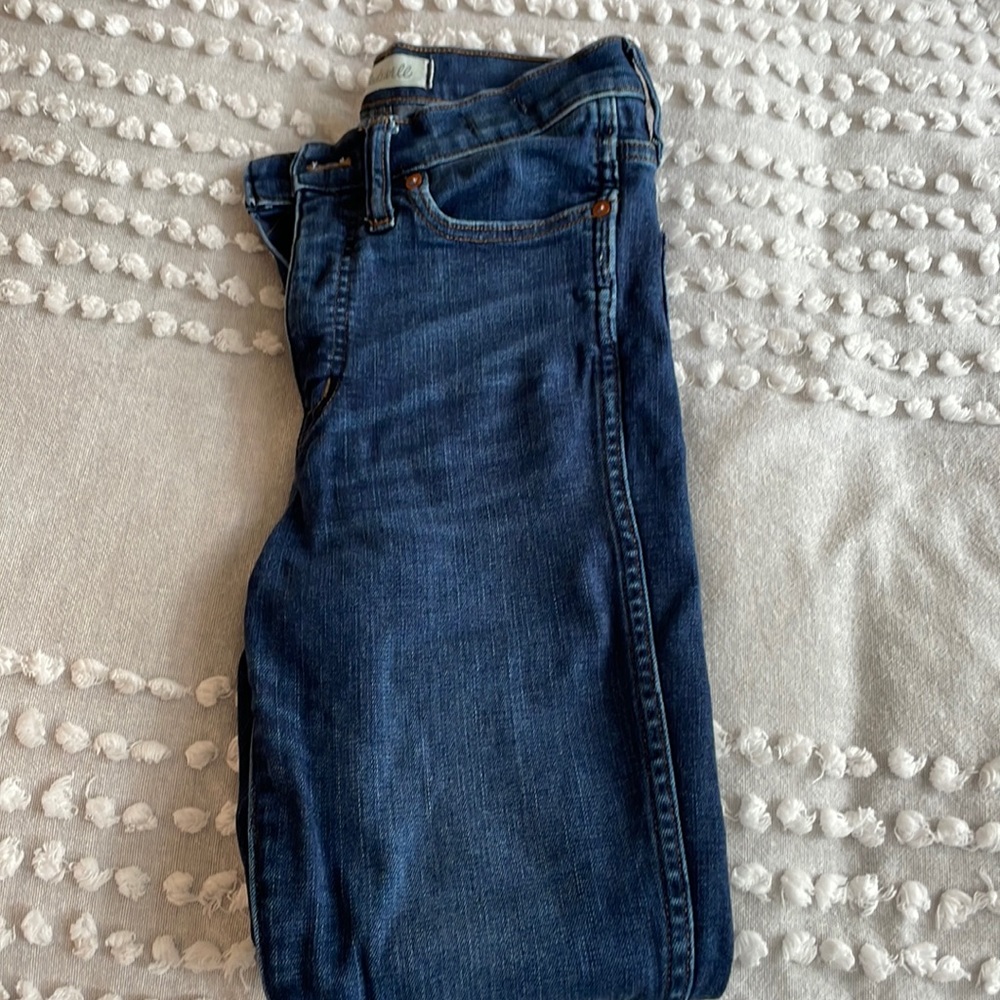 Madewell Dark Rinse 10” High Rose Skinny Size 2 like new